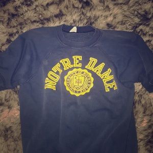 VINTAGE college shortsleeve sweatshirt